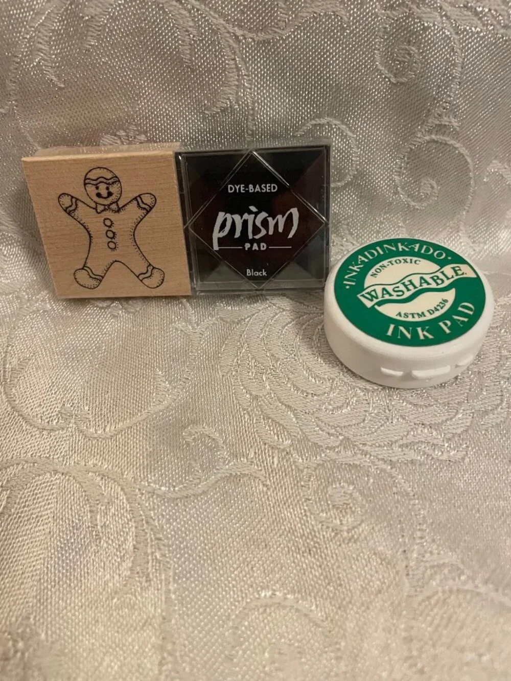1996 Rubber Stampede Gingerbread Stamp with Wood Top and Black Prism Ink Pad Set